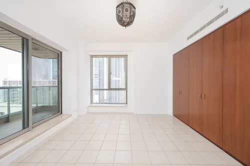 3 Bedrooms Apartment in Murjan Tower
