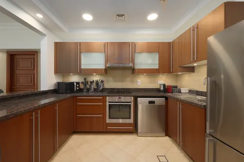 2 Bedrooms Apartment in Golden Mile 4