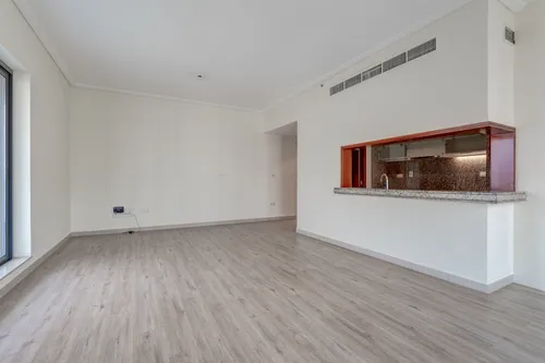 2 Bedrooms Apartment in South Ridge 3