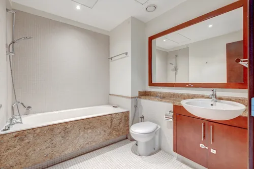 2 Bedrooms Apartment in South Ridge 3