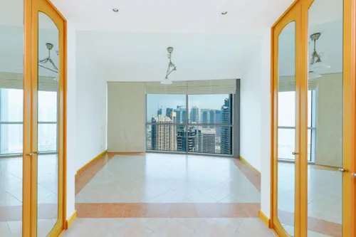 3 Bedrooms Apartment in Marina Terrace