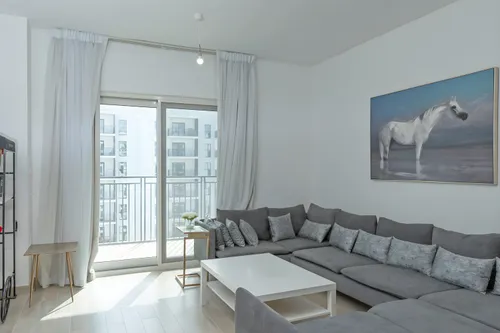 2 Bedrooms Apartment in Waters Edge