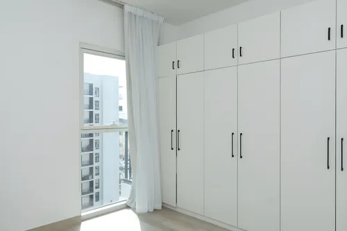 2 Bedrooms Apartment in Waters Edge