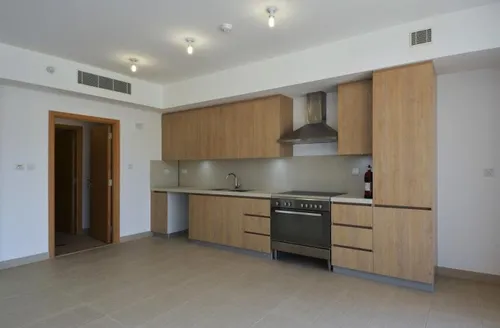 4 Bedrooms Apartment in Building E