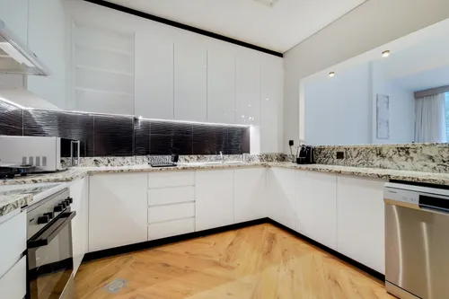 2 Bedrooms Apartment in Dubai Marina Moon