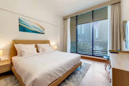 2 Bedrooms Apartment in Dubai Marina Moon