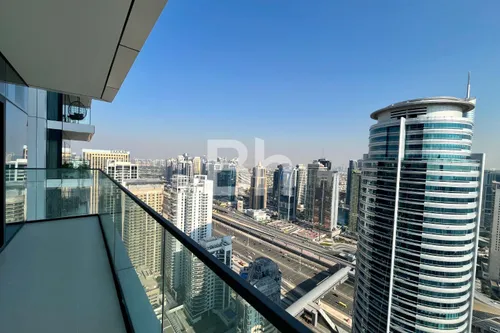 12 cheques | Furnished | Exclusive| Vacant