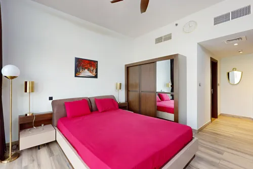 5 Bedrooms Apartment in Park Gate Residences