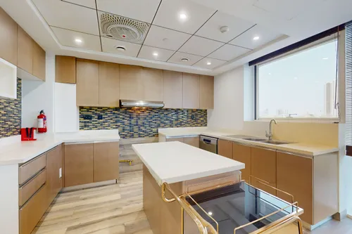 5 Bedrooms Apartment in Park Gate Residences
