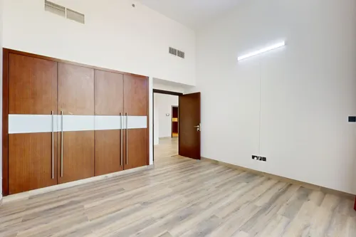 5 Bedrooms Apartment in Park Gate Residences