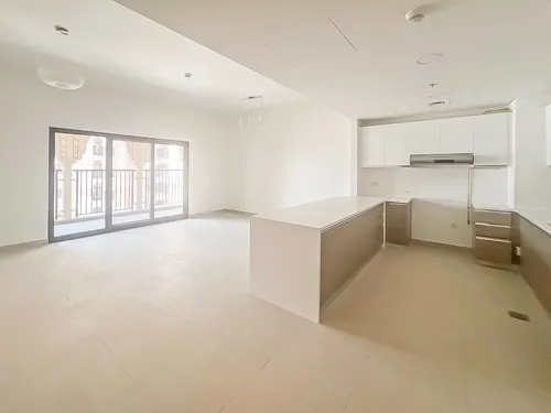 3 Bedrooms Apartment in Al Andalus Tower E