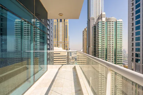 5 Bedrooms Apartment in Emirates Crown