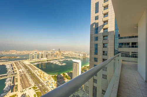 5 Bedrooms Apartment in Emirates Crown