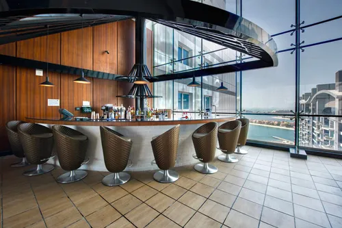 1 Bedroom Hotel Apartment in Dukes The Palm