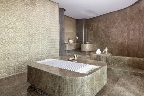 3 Bedrooms Apartment in Jewel of the Creek Tower A4