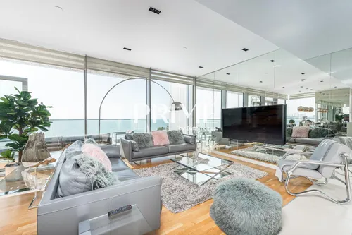 Vacant | Luxurious Finish | Sea View