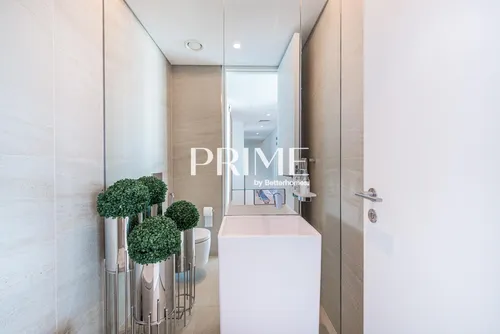 4 Bedrooms Apartment in Apartment Building 3