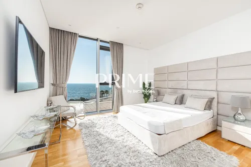 4 Bedrooms Apartment in Apartment Building 3