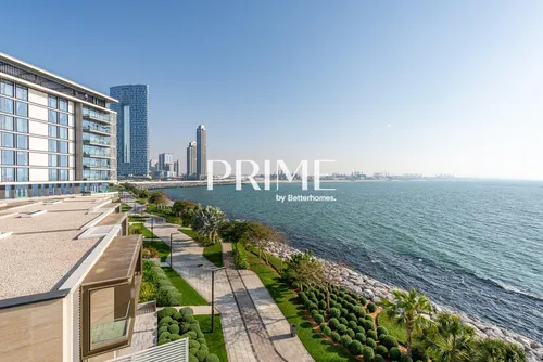 4 Bedrooms Apartment in Apartment Building 3