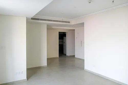 2 Bedrooms Apartment in Goldcrest Views 2