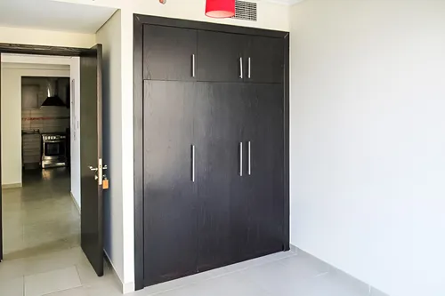2 Bedrooms Apartment in Goldcrest Views 2