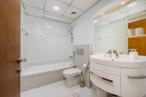 2 Bedrooms Apartment in Marina Diamond 4