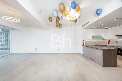 VACANT | Modern | Low Floor