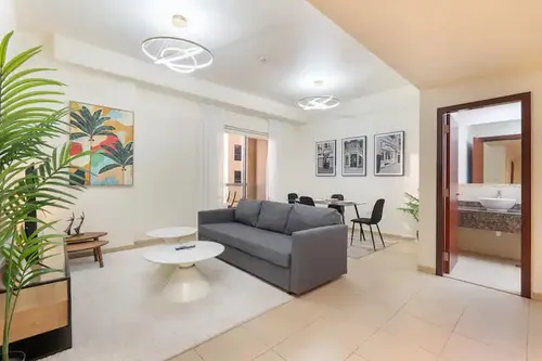 2 Bedrooms Apartment in Bahar 4