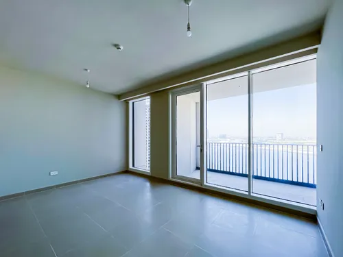 2 Bedrooms Apartment in Harbour Gate Tower 1