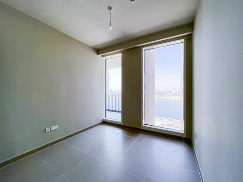 2 Bedrooms Apartment in Harbour Gate Tower 1