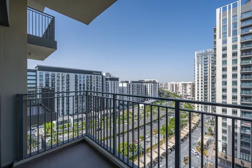 2 Bedrooms Apartment in Park Heights 2
