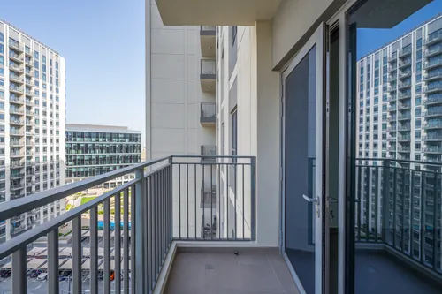 2 Bedrooms Apartment in Park Heights 2