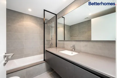 2 Bedrooms Apartment in Tiraz