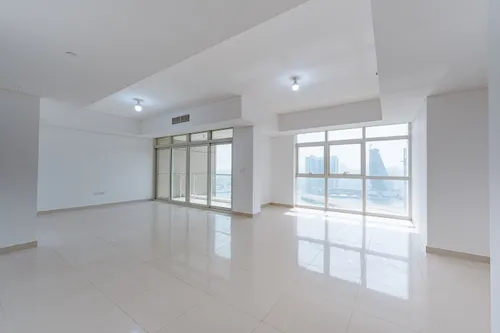 3 Bedrooms Apartment in Tala Tower