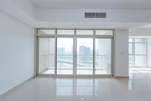 3 Bedrooms Apartment in Tala Tower