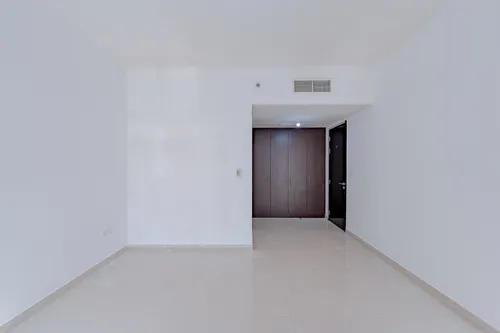 3 Bedrooms Apartment in Tala Tower