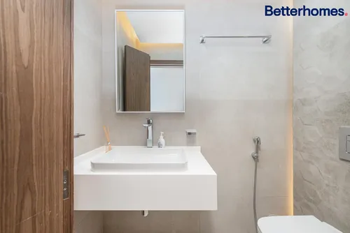 2 Bedrooms Apartment in Marina View Tower B