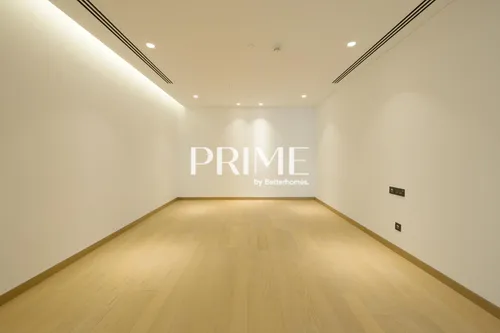 3 Bedrooms Apartment in Mansion 4