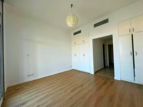 3 Bedrooms Apartment in Building D