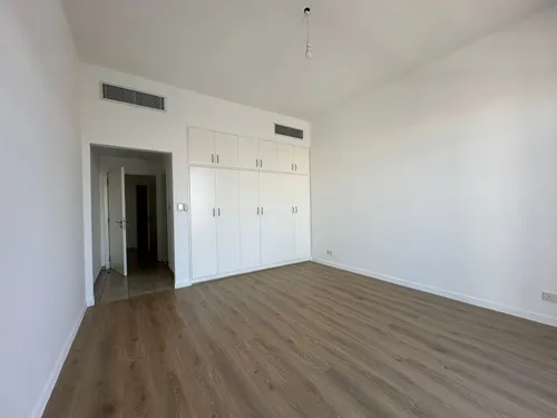 3 Bedrooms Apartment in Building D