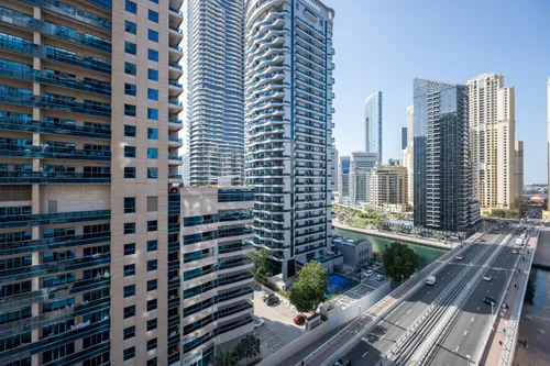 2 Bedrooms Apartment in The Waves Tower A