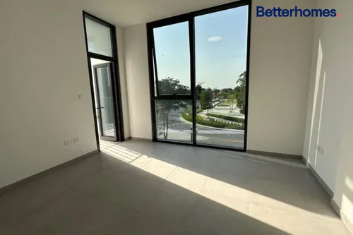 Panoramic Views | Balcony | Ideal Location | Ready