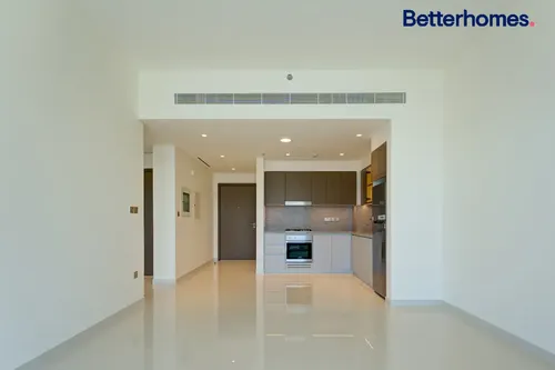 Beachfront| Brand New 1 Bedroom | Private Beach