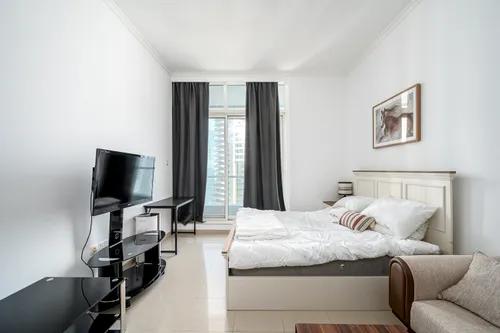 Apartment in Botanica Tower