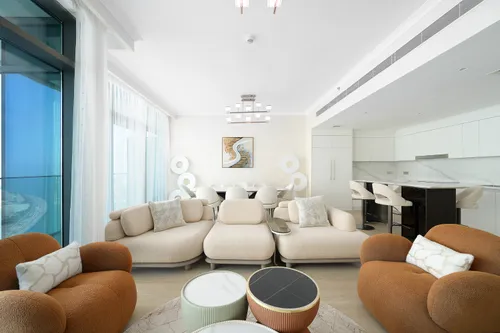 4 Bedrooms Apartment in Beach Vista