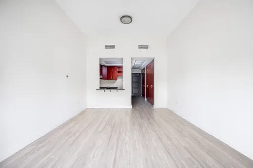 Vacant | Upgraded | Ground Floor | 8 wardrobes