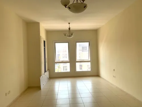 Apartment in Maple 1