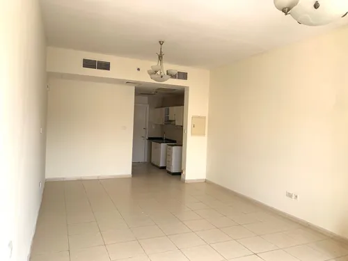  Apartment in Maple 1