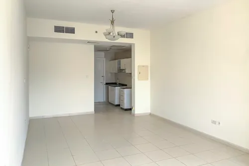 Apartment in Maple 1