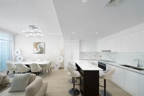4 Bedrooms Apartment in Beach Vista